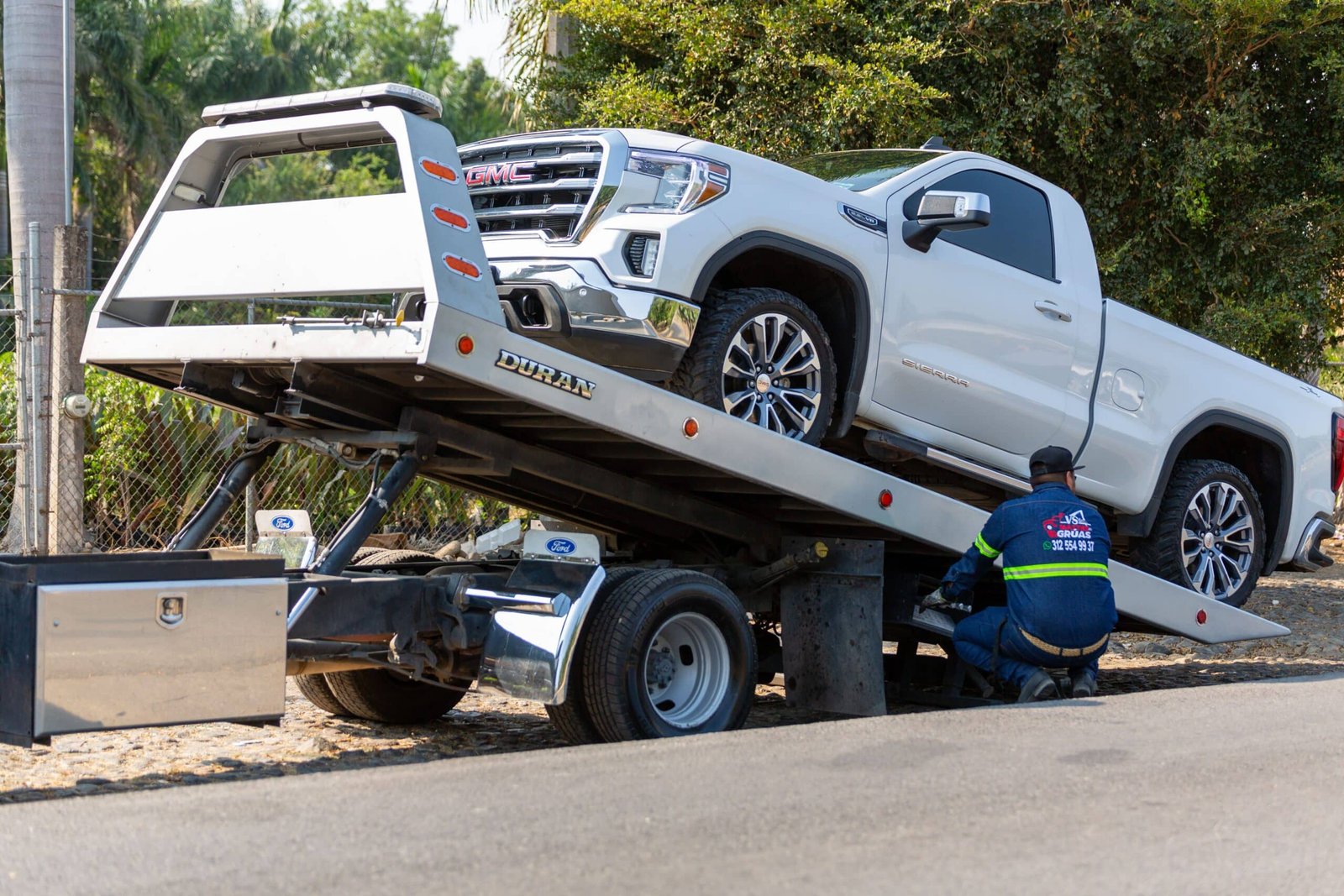 Towing & Roadside
